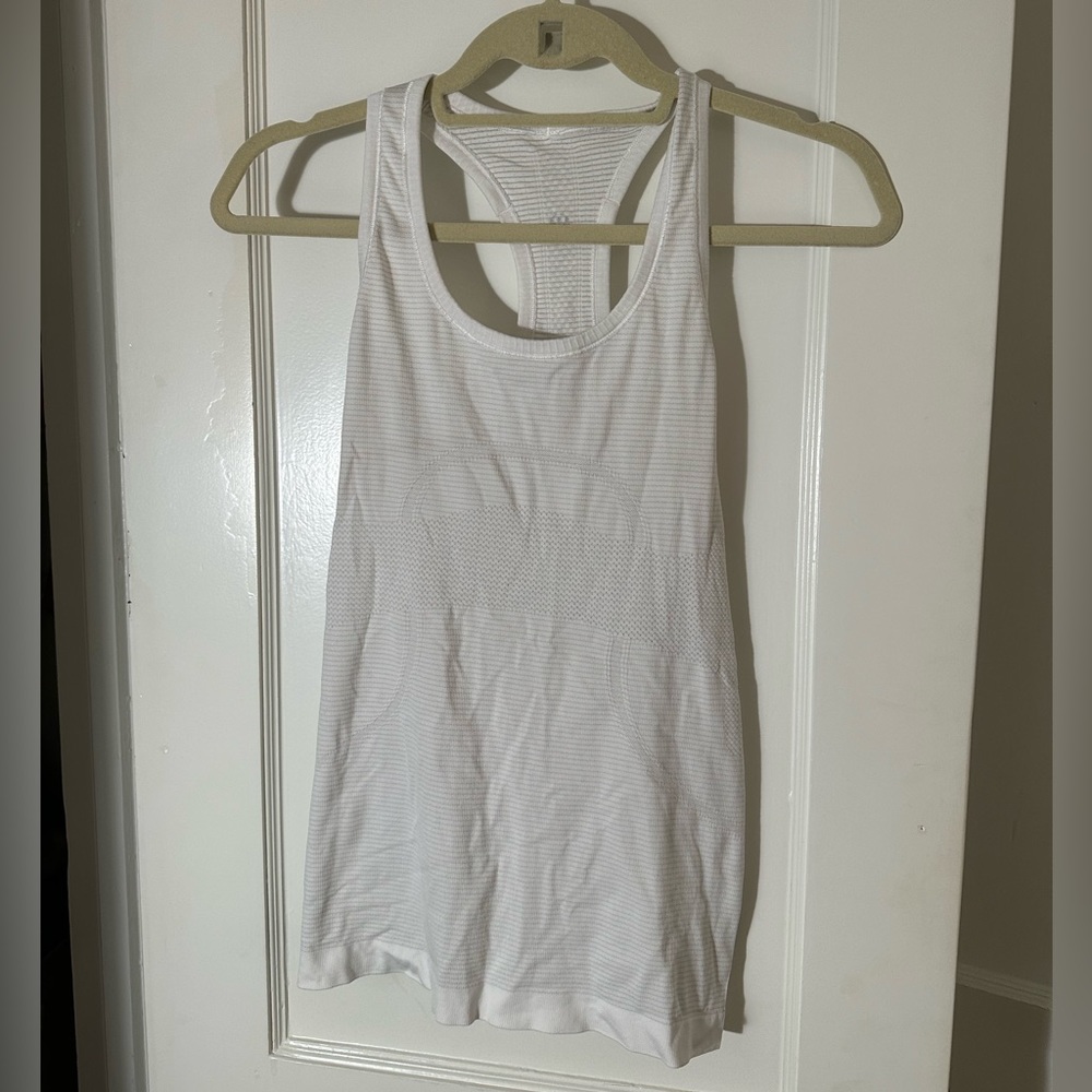 Lululemon White Swiftly Tech - Racerback - Size 6 - NWOT